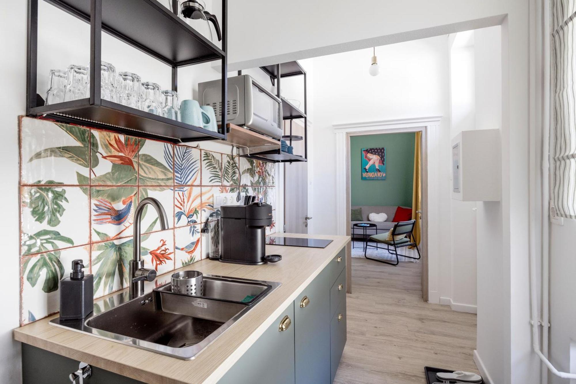Stylish And Colourful Apartment In The City Centre ブダペスト エクステリア 写真